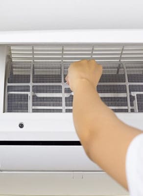 Recarga de aire acondicionado: Siempre la debe hacer un profesional