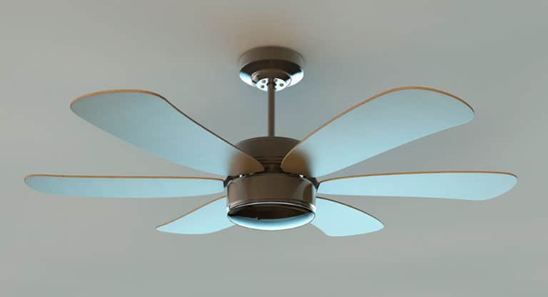 ¿Un aire acondicionado gasta mucho más que un ventilador de techo?